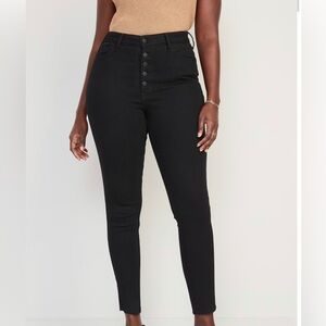 Old Navy~ Extra High-Waisted Rockstar 360° Stretch Skinny Jeans